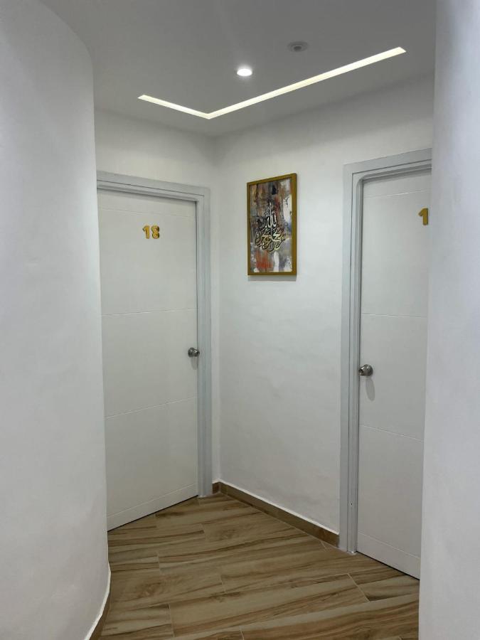 Hostal Mh Borj Martil Buitenkant foto